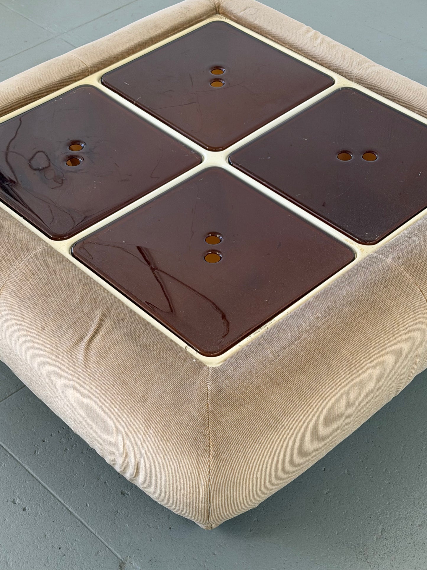 Nuvolone Seating Group