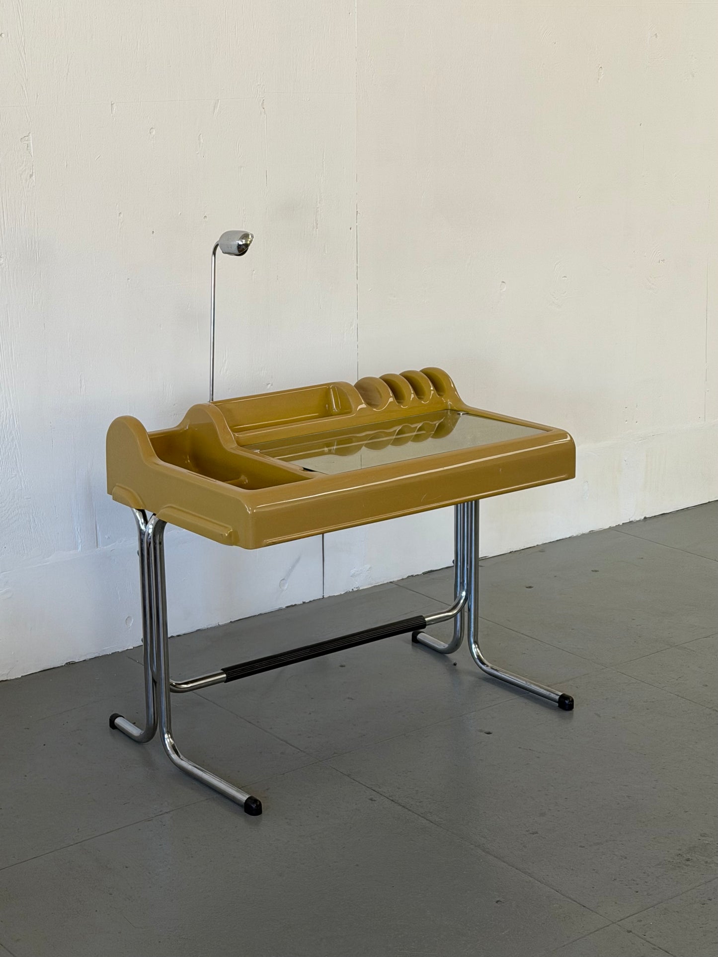 Vittorio Parigi and Nani Prina Orix desk for Molteni - Mobili Vintage