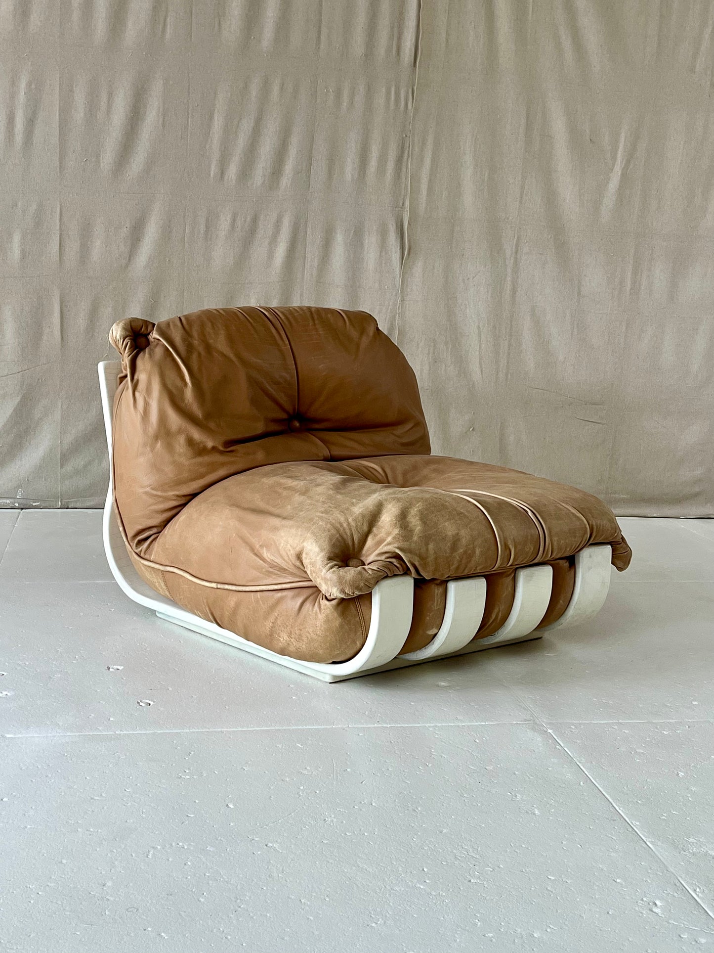Vintage Luciano Frigerio Leather Lounge Chair