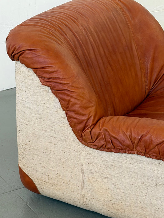 Swan Lounge Chairs