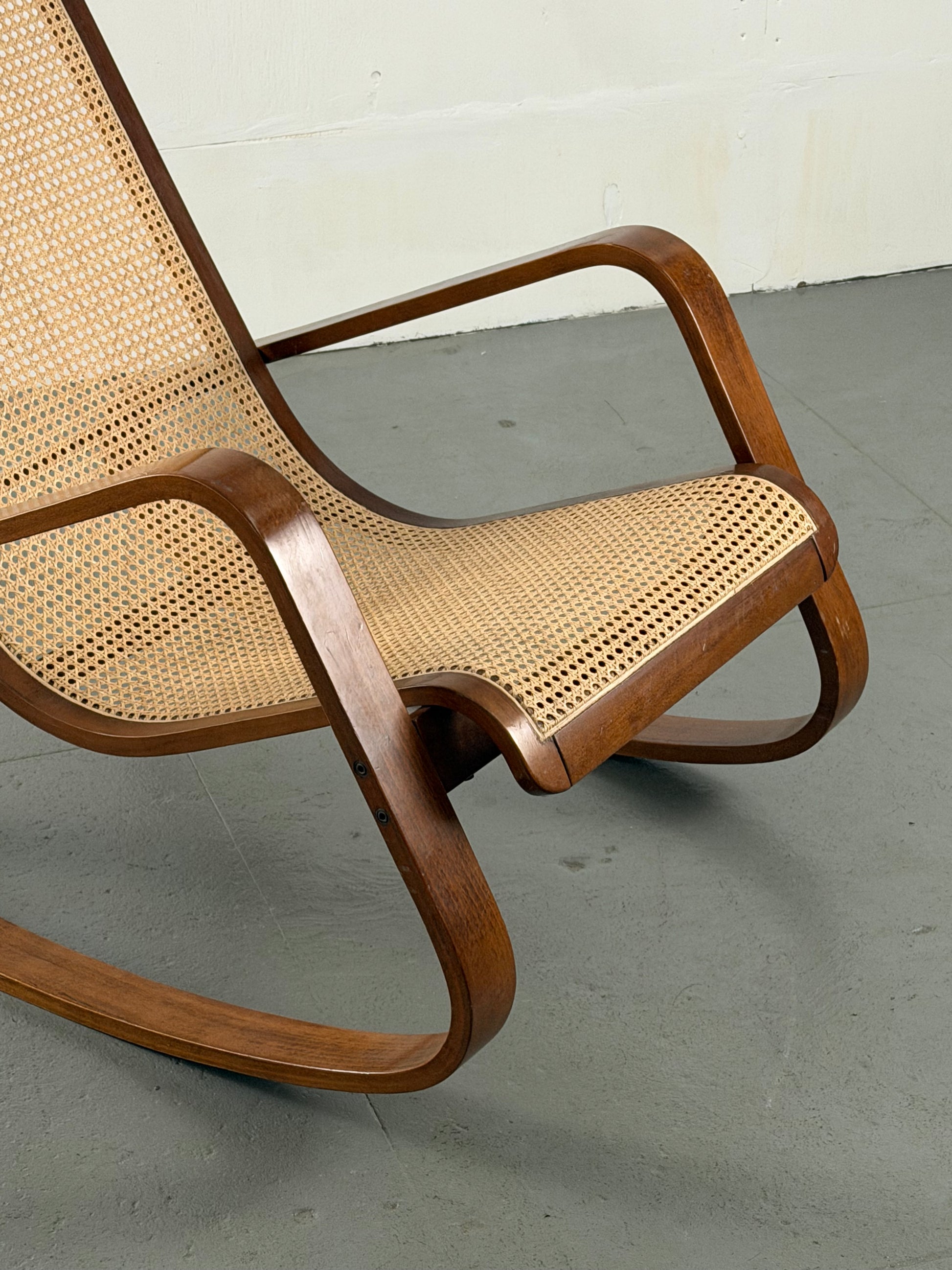 Luigi Crassevig cane rocking chair - Mobili Vintage
