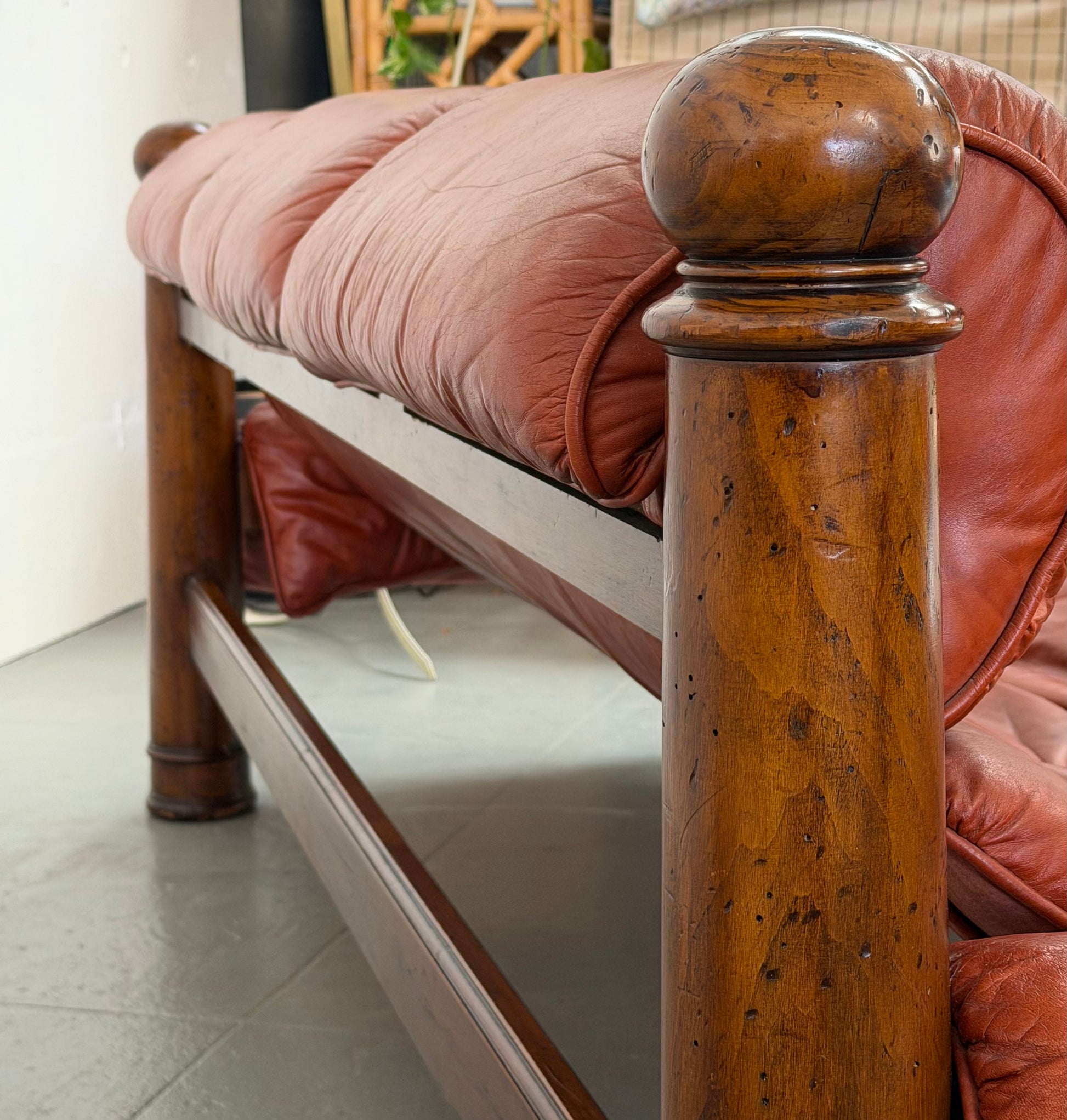 Safari style leather sofa - Mobili Vintage