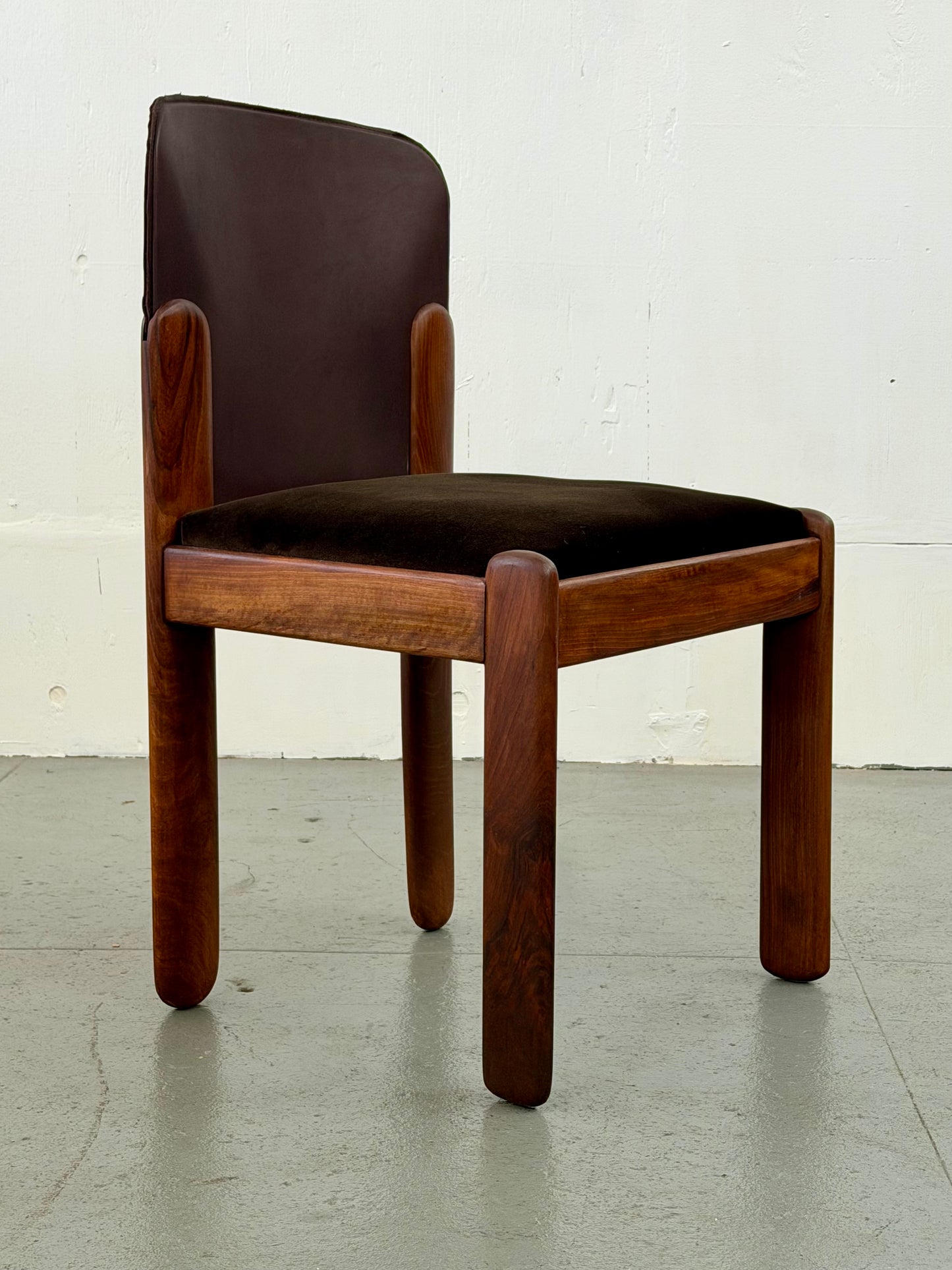 Bernini 330 model dining chairs - Mobili Vintage