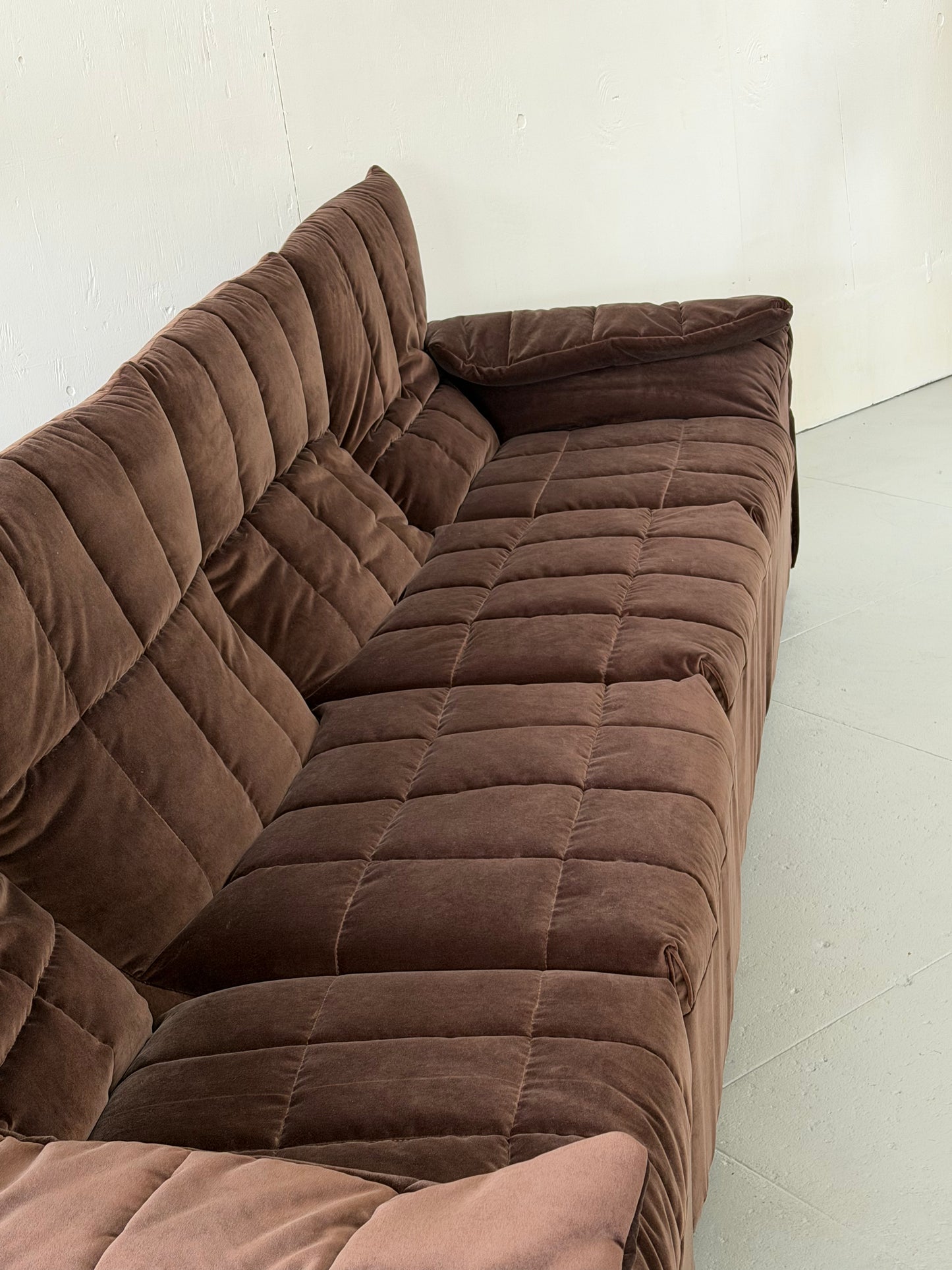 Antonio Citterio BAIA modular sofa in velvet - Mobili Vintage