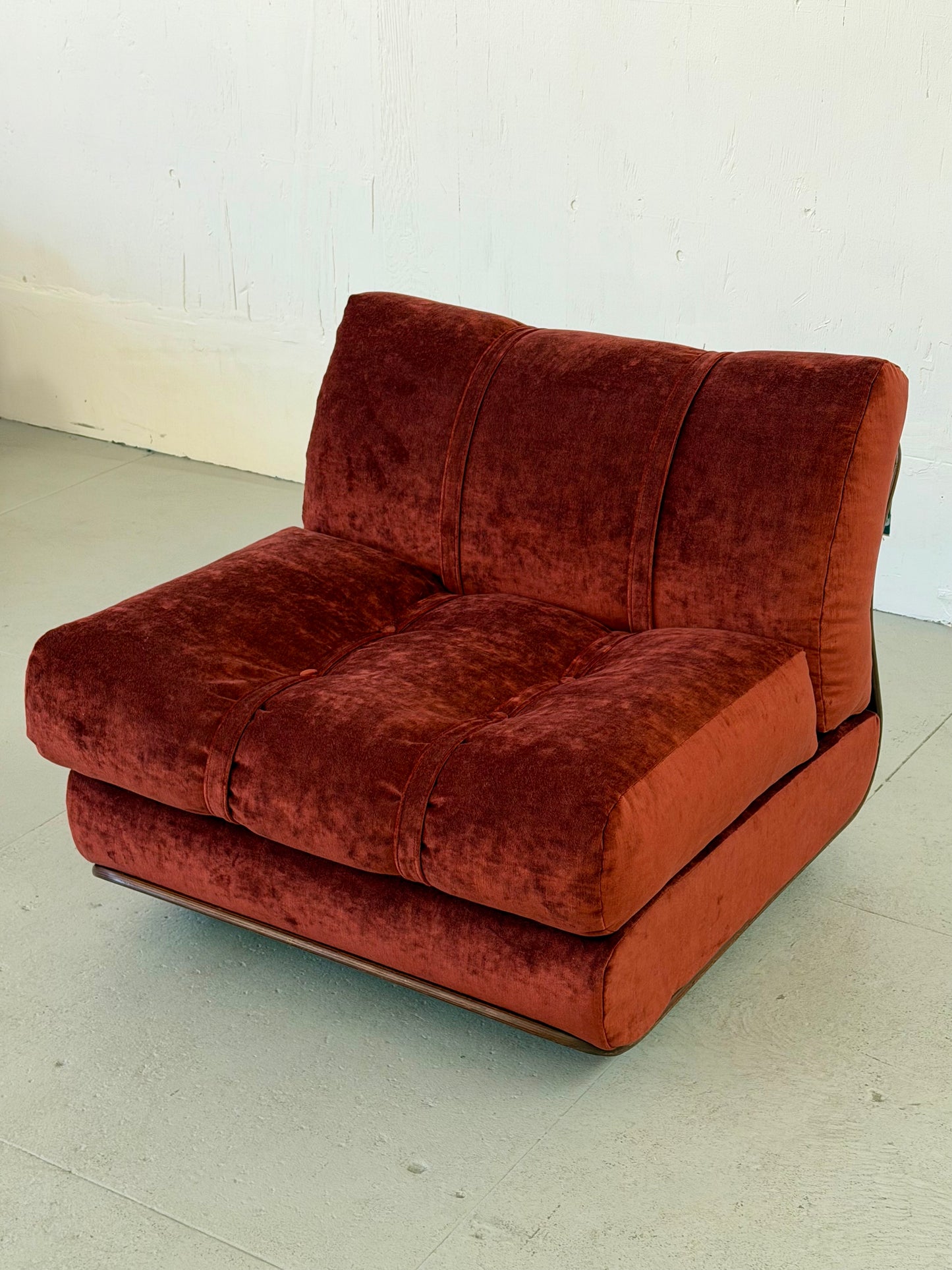 Walnut bentwood lounge chair in maroon velvet, side view showing sculpted wood frame