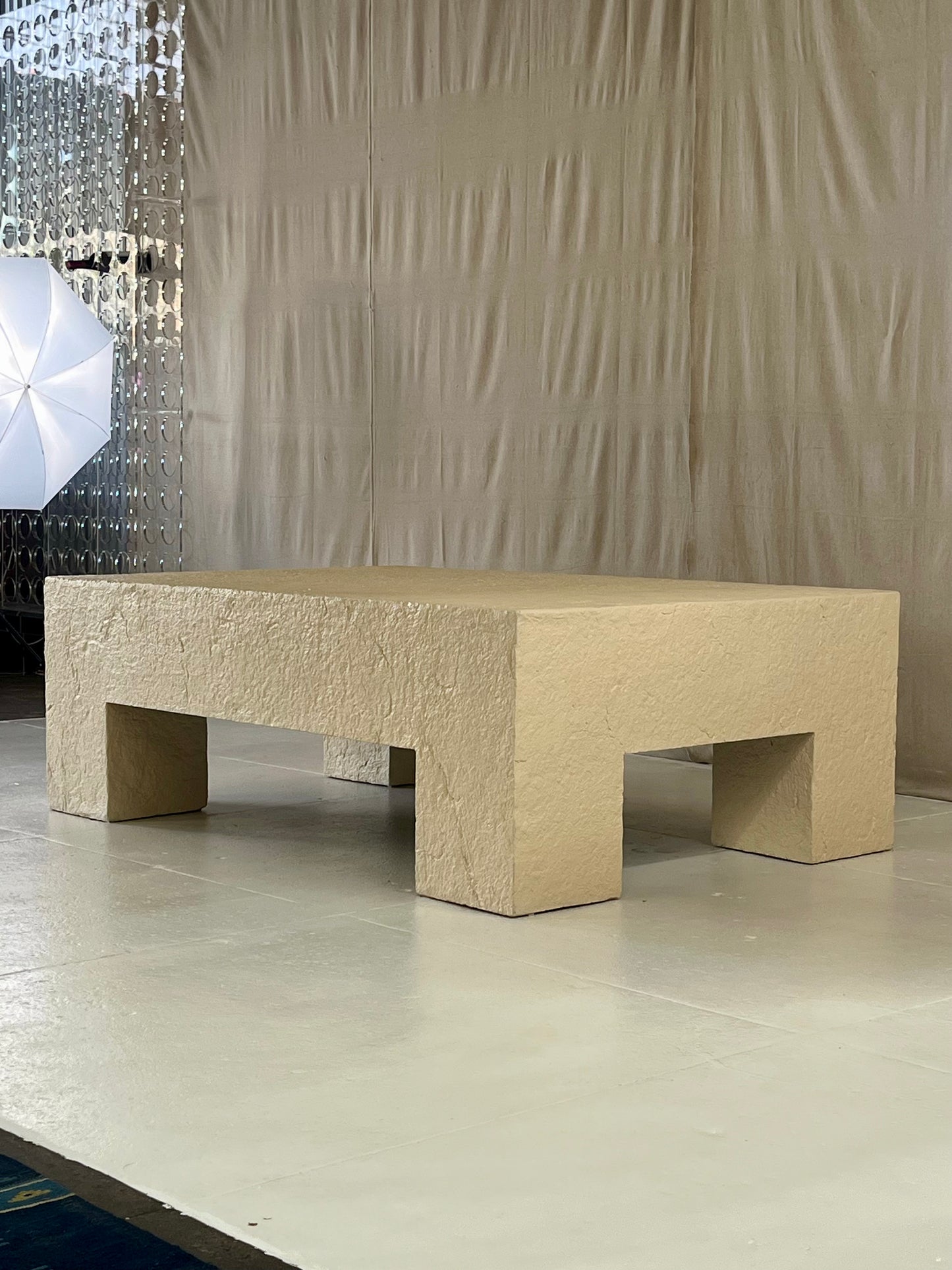 Custom steel and plaster coffee table - Mobili Vintage