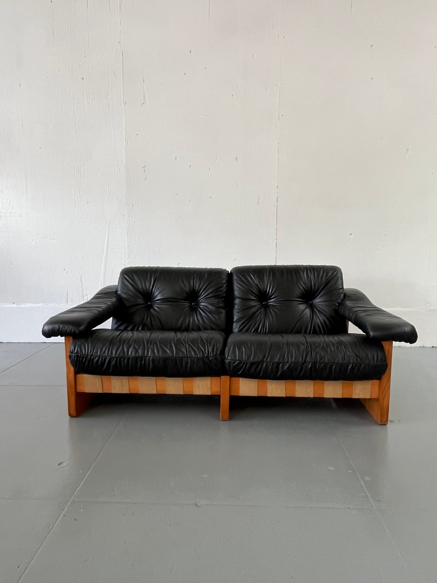 Giuseppe Munari Pine Sofa