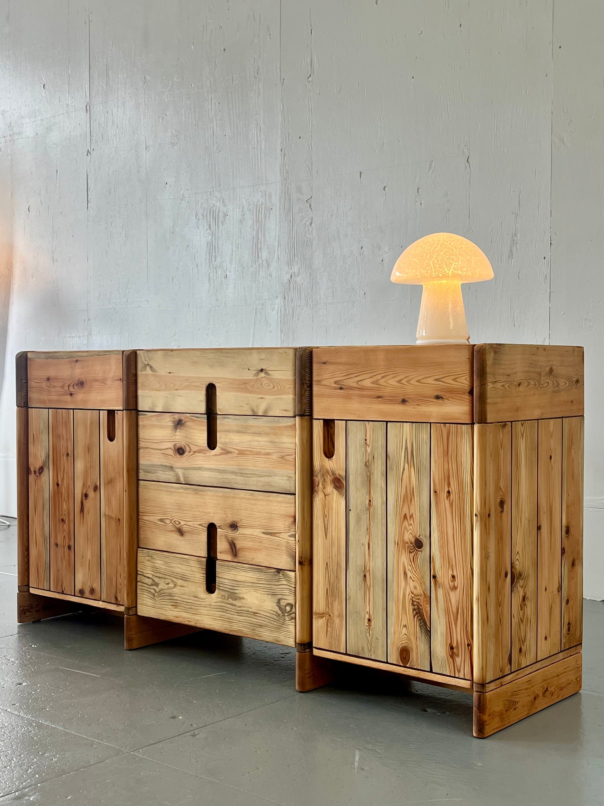 Silvio Coppola credenza for Fratelli Montina - Mobili Vintage