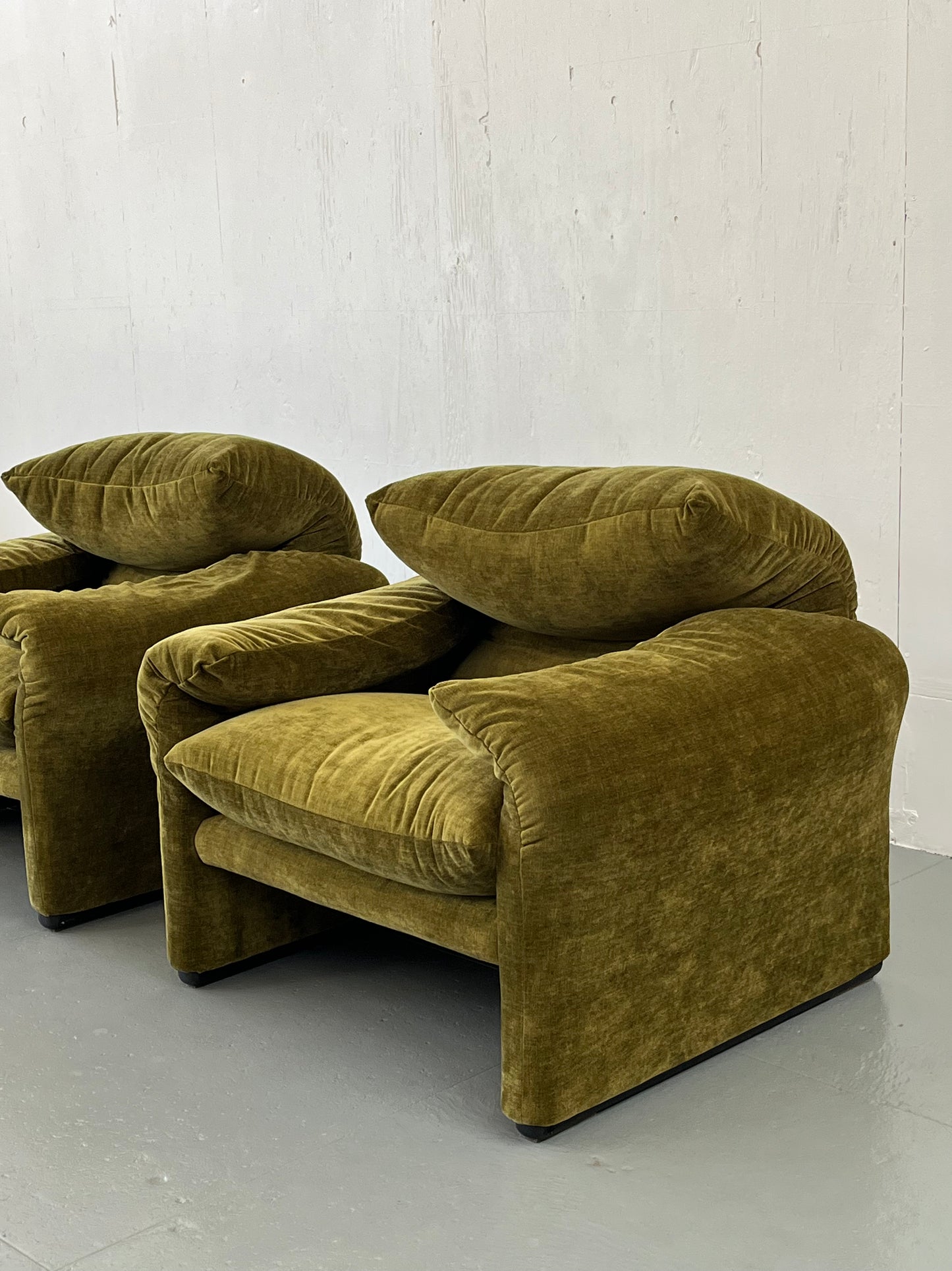 Cassina Maralunga Chairs